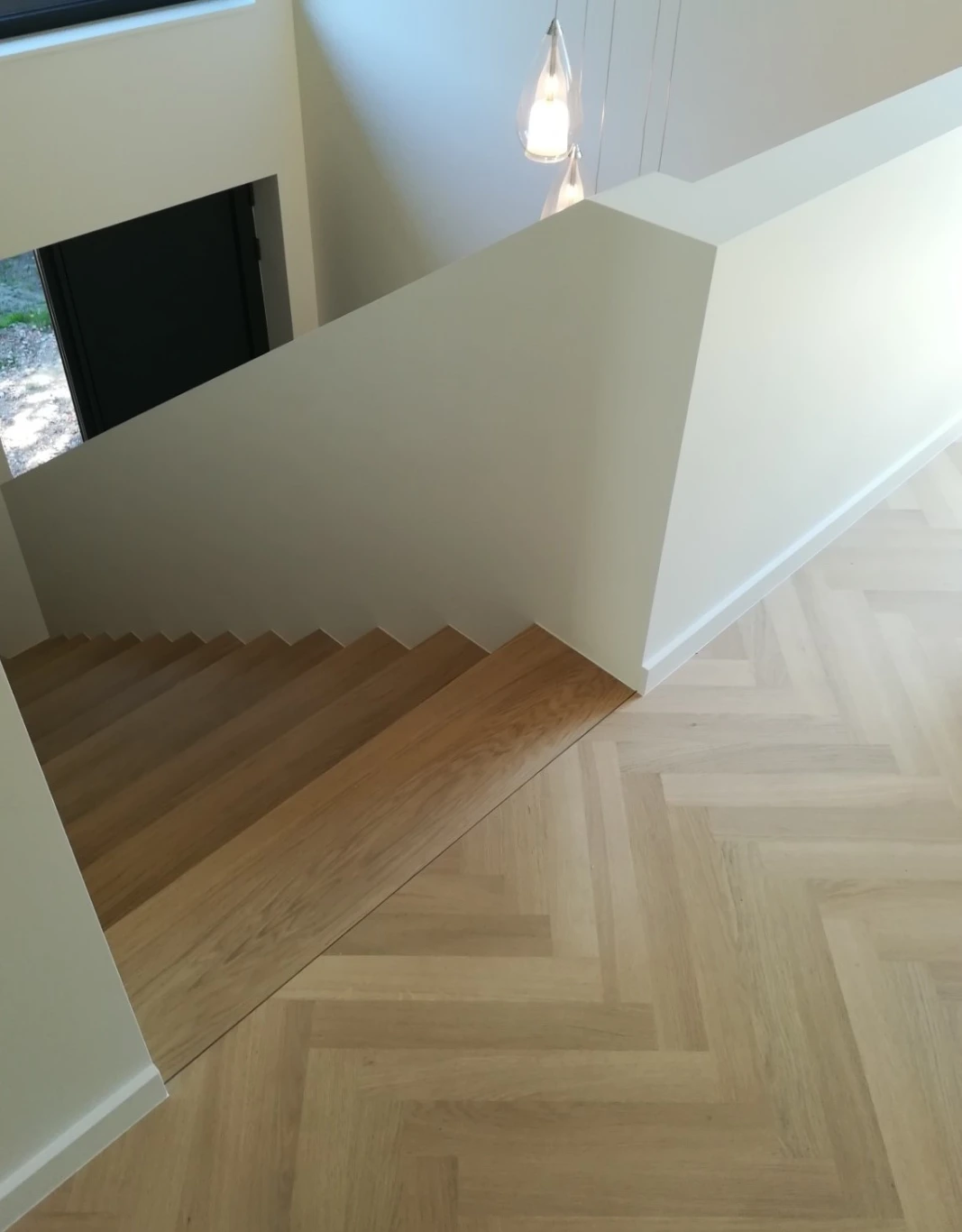 kort Missend offset Eiken trappen en bekleden van betonnen trappen